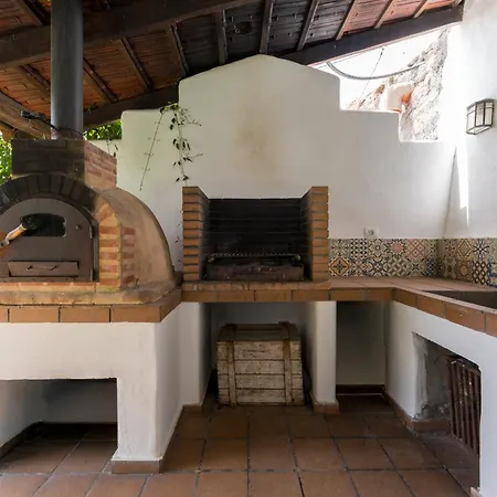 Casa Fuente Hervera * 维加-德圣马特奥
