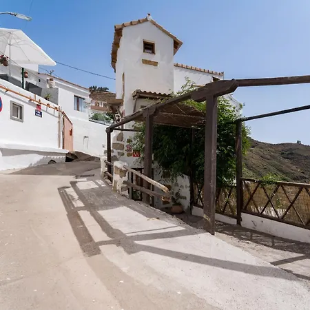 Casa Fuente Hervera Vega de San Mateo
